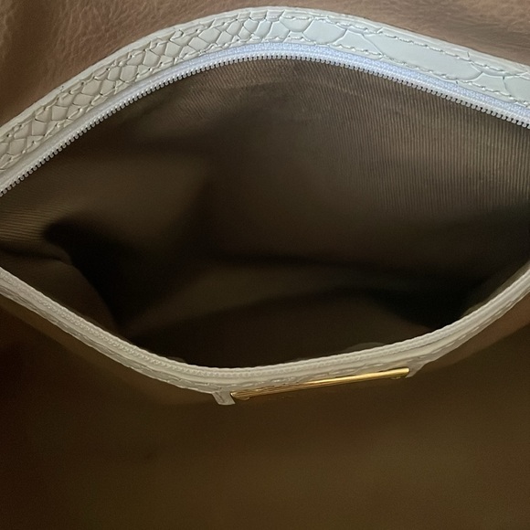 Gigi white Taylor Leather tote - Picture 9 of 10